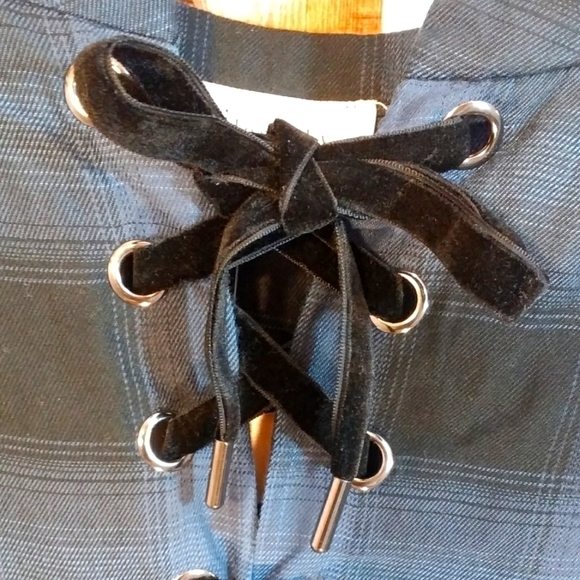 Philosophy Boho Long Bishop Sleeves Black Blue Plaid Top Blouse Size M Front Tie - Picture 7 of 12